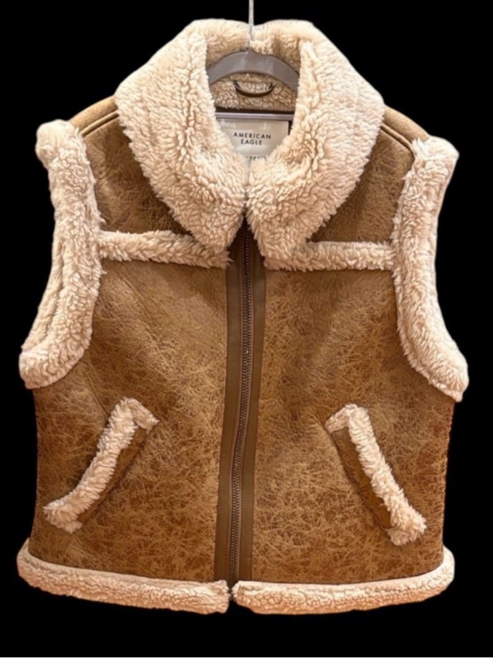 🎉HostPick🎉 FREE SHIPPING !!American Eagle Outfitters Brown Shearling-Trim Vest